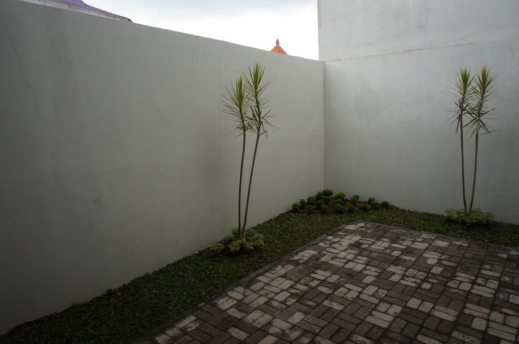 Cemara Homestay Jogja Джокьякарта Экстерьер фото